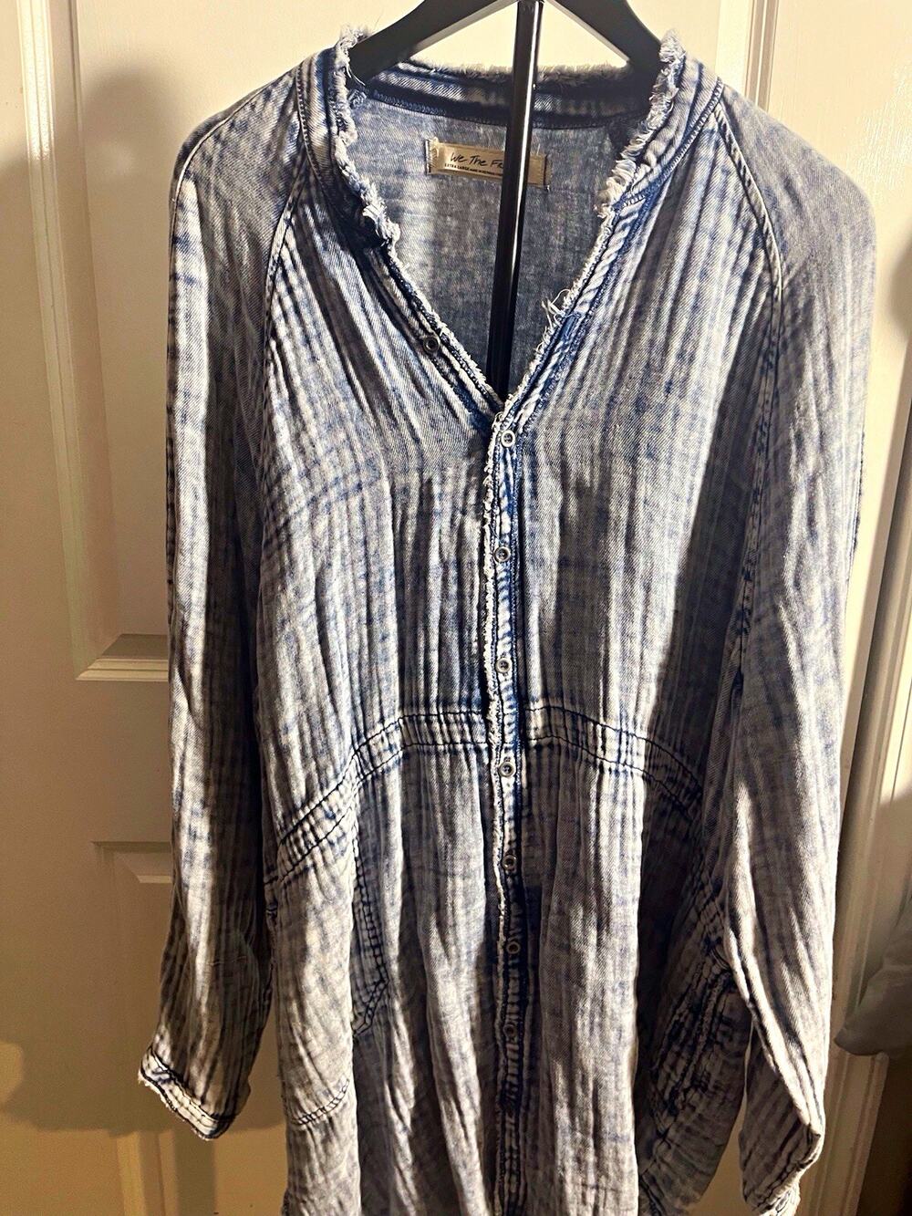 We The Free Women’s Blue Cotton Woven V-Neck Button Frayed Tunic Blouse XL